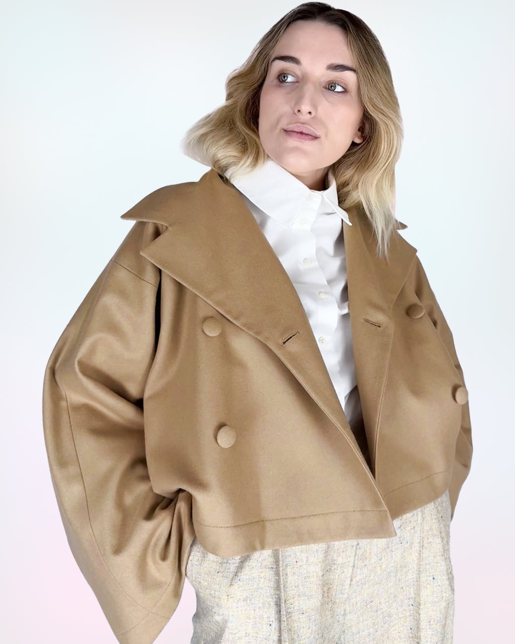 Kurtka "Beige Bloom" – 100% włoski kaszmir