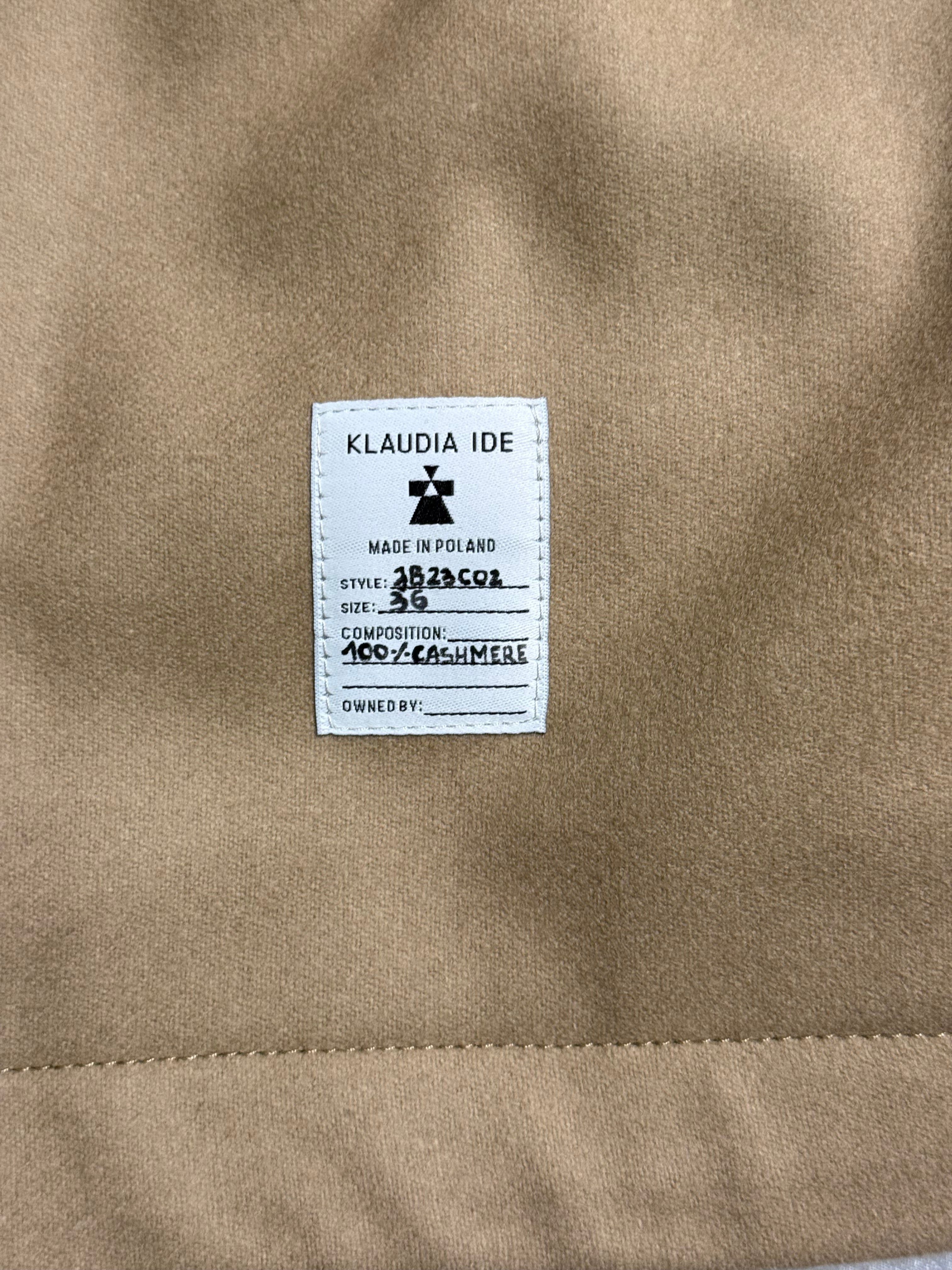 Kurtka "Beige Bloom"