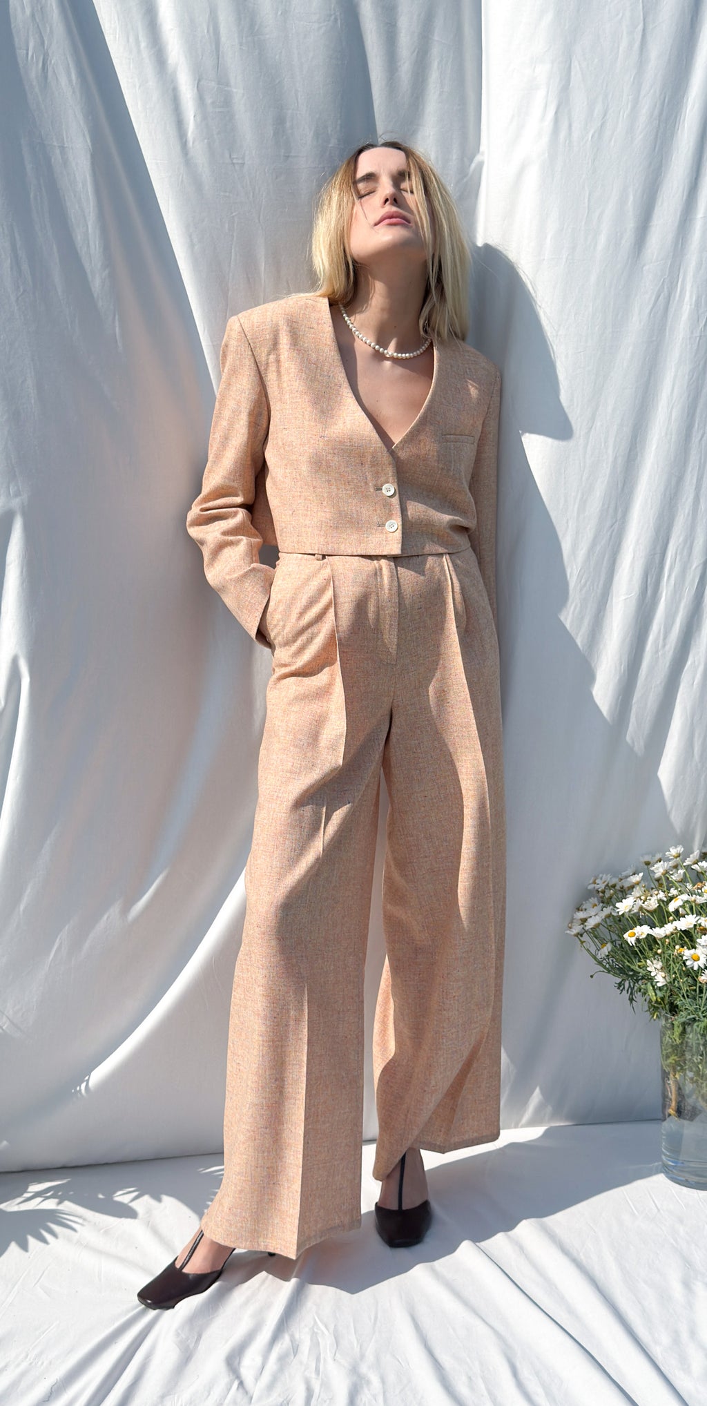 Szerokie spodnie “Crème de Pêche” z dwoma zakładkami